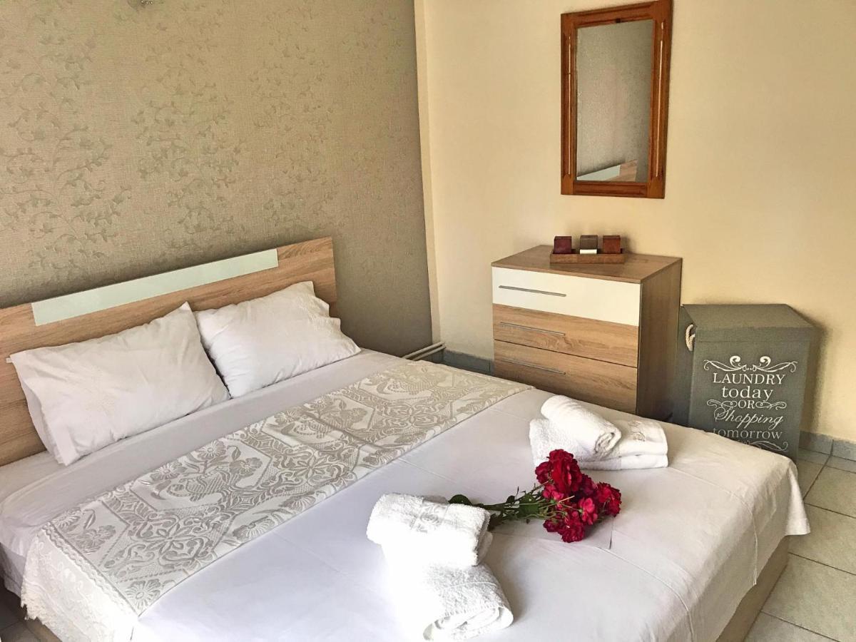 Anastasia'S Home Nea Peramos  Ngoại thất bức ảnh