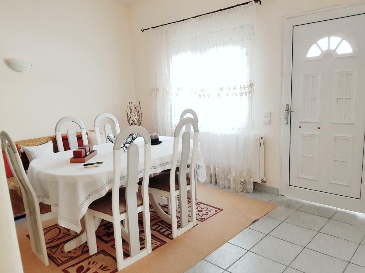 Anastasia'S Home Nea Peramos  Ngoại thất bức ảnh
